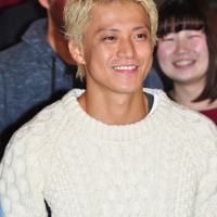 小栗旬、アクションシーンでの向井理の衝撃の落馬を明かす！「恐怖の撮影でした」 画像