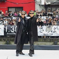 柴田恭兵、舘ひろしのバイクアクション裏話を暴露!?「補助輪が付いてる（笑）」 画像