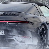 ポルシェ『911タルガ』60周年に向けた最新の進化、最強の「GTS」はNA搭載か電動化か 画像