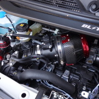 『N-BOXカスタム』用パーツが一挙発売、ブリッツからエアクリーナーシリーズ4種類・5製品が発売 画像