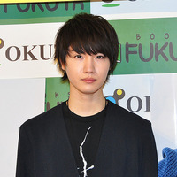 桜田通、カレンダーでのギャル男、女装などノリノリ大変身に自信！ 画像