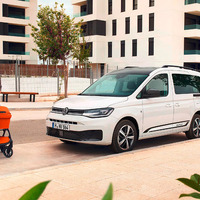 VWの小型ミニバン『キャディ』、改良新型を生産開始…5月末ドイツ発売へ 画像