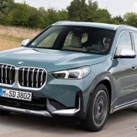 BMW『X1』シリーズに2仕様を追加…ガソリンとBEVのいずれもベーシック 画像