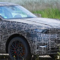 BMW『X5/iX5』も大型キドニーグリルと決別！「ノイエ・クラッセ」デザインで2026年デビューか 画像