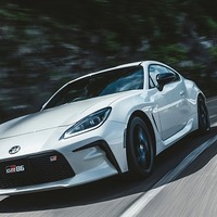 トヨタ『GR 86』改良新型は“らしい走りの味”を深化、抽選販売の特別仕様も発表 画像