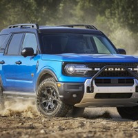 フォードの人気コンパクトSUV『ブロンコスポーツ』、本格オフロードパッケージ「サスカッチ」設定 画像
