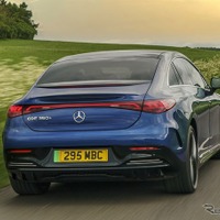 メルセデスベンツ『EQE』シリーズ、航続が最大690kmに…加速性能も向上 画像