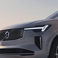 ボルボ『XC90』に改良新型、表情一新…PHEVはEV航続70km以上に 画像