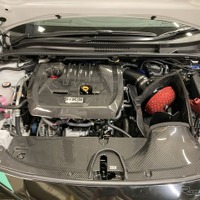 HKSが『GRカローラ』専用「カーボンレーシング・サクション」と「コールドエアインテークキット」を発売 画像