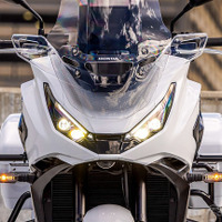 ホンダの新型白バイ発表に、SNSでは「こいつに追われたくない…」の声 画像