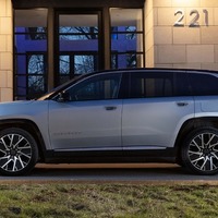 ジープの新型電動SUV『ワゴニアS』、新グレード「リミテッド」発表 画像