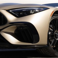 黄金に輝くAMG『SL 63』！ 米国の一部ディーラーでしか買えない限定100台の「ゴールデンコースト」 画像