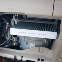 車内の空気をクリーンに保つエアコンフィルター ～Weeklyメンテナンス～ 画像