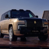 BYDの高級ブランド「YANGWANG」、6人乗りSUV『U8L』発表 画像