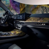 BMW『X7』日本専用カスタムオーダーサービス開始、車両本体プラス550万円　世界初の2トーンボディ塗装も 画像