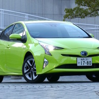 【トヨタ プリウス 試乗】E-Fourの走りはシリーズ＆歴代最高…島崎七生人 画像