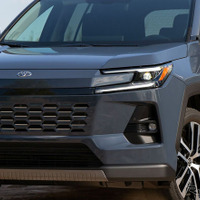 「輸入するの？」トヨタ『RAV4ハイブリッド』新型が先行して米国発売へ！SNSの注目は「ハンマーヘッド顔」 画像