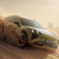 ポルシェ『カイエン』新型、ドバイ砂漠でオフロード性能を初披露 画像