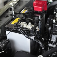 車のバッテリー復活・延命テク完全ガイド！ 補充電とケミカルでここまで変わる～Weeklyメンテナンス～ 画像
