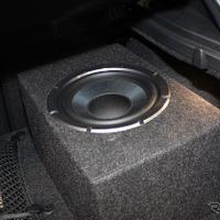 「イン・カー・リスニング学」入門 Part2「低音強化編」「単体サブウーファー」はタイプがいろいろ。選ぶべきはどれ？