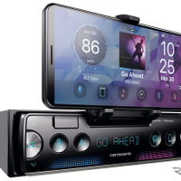 ［メインユニット最前線］第13回 最新機種の“魅力”を解剖！ カロッツェリアの「モニターレス機」なら、スマホを便利に使い倒せる！