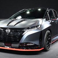 「変態すぎる」「日産はかくあるべき」ド迫力ボディの『AURA NISMO RS』世界初公開にSNSは興奮の渦、市販化に期待も 画像