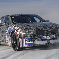 噂の電動版『M3』か、「Mノイエ・クラッセ」プロトタイプの写真公開…2027年市販化へ 画像