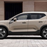 ボルボ『XC40』、充実装備の特別仕様車「Ultra B4 AWD Selection」登場…649万円 画像