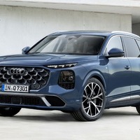 アウディ『Q7』新型、マイルドハイブリッド＋電動コンプレッサー搭載…全席が電動調整可能に 画像