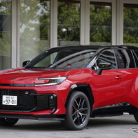【トヨタ RAV4 PHEV 新型試乗】PHEVはEVよりも高級になりうる、ということを証明した…南陽一浩 画像