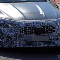 “スター顔”採用、直6もパワーアップか？ メルセデスAMG『CLE53』改良新型、インテリアも見えた！ 画像