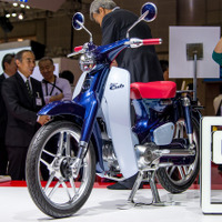 【東京モーターショー15】ホンダ スーパーカブ コンセプト…さらに航続距離長く［詳細画像］ 画像