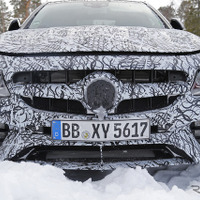 AMG E63 史上最強の次期型、迫力の表情 画像