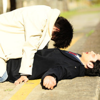 【特別映像】中村倫也×菅田将暉、ガチ喧嘩の裏で充実笑顔！「それを求めてたんだろ」 画像