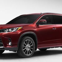 【ニューヨークモーターショー16】トヨタの中型SUV、ハイランダー に2017年型…表情一新 画像