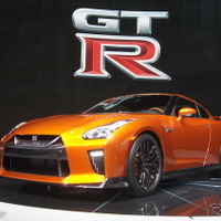 【ニューヨークモーターショー16】日産 GT-R に2017年型、570馬力に強化 画像
