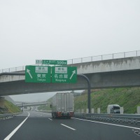 【新聞ウォッチ】高速道の最高速度120km/h解禁へ、日本でも「走る歓び」を体感 画像