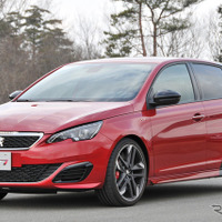 【プジョー 308 GTi 270 試乗】「日本車頑張れ！」と言いたくなる出来…諸星陽一 画像