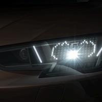アウディの照明技術きわまる…マトリクス「顔文字」LEDを発表＼(^o^)／ 画像