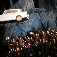 【USJ】広瀬アリス＆すず姉妹、“魔法”で車を浮遊!?「できちゃいましたね」 画像