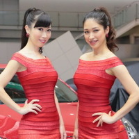 【東京モーターショー15】コンパニオン…アルファロメオ 画像