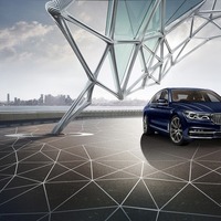 BMW 7シリーズに創立100周年記念モデル…最上級の室内空間 1880万円 画像