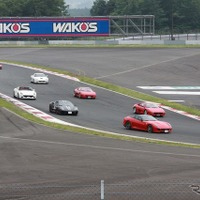 オーナーズイベントにフェラーリ、ランボルギーニ200台以上が集結…富士スピードウェイ 画像
