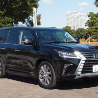 【レクサス LX 試乗】何とも古くさい乗り心地は価格に見合うのか…松下宏 画像
