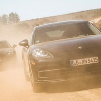 ポルシェ パナメーラ 次期型、開発プロトタイプ車両を公開 画像