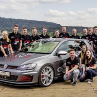 VW ゴルフ GTI、恒例のワンオフモデルは400馬力の「ハートビート」 画像