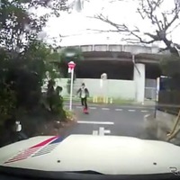 タクシーの世界を紹介するウェブマガジン「T'S LIFE」、ドラレコによるヒヤリハット映像など 画像