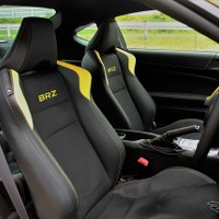 【スバル BRZ 改良新型】インテリアにも黄色を配色。飽きの来ないカラーコーディネートで 画像