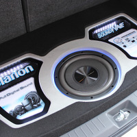 その音に、プロは何を見い出すのか…。革新のニューカーオーディオシステム、Clarion『Full Digital Sound』搭載の注目デモカー2台を、徹底分析！ 画像