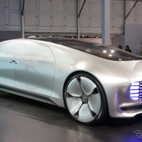 【パリモーターショー 16】メルセデス、新型EVコンセプト初公開へ…航続500km 画像